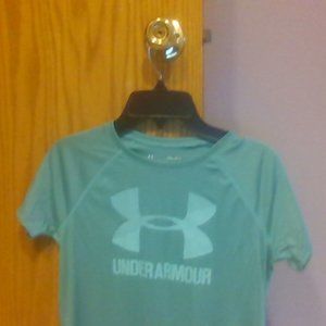 UnderAmour  shirts